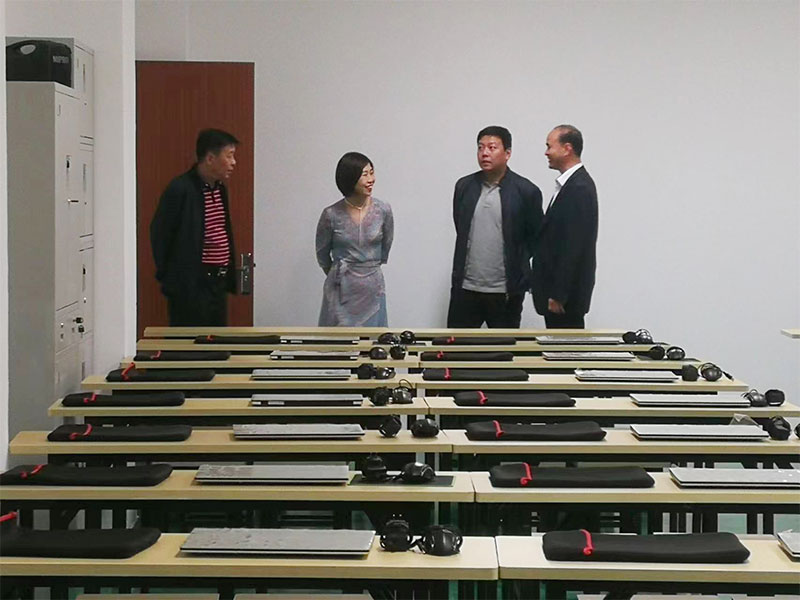 冶金工業職業技能鑒定指導中心領導蒞臨我校檢查指導工作 冶金工業職業技能鑒定指導中心領導蒞臨我校檢查指導工作